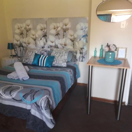Pride Rock Accommodation Middelburg  Ngoại thất bức ảnh