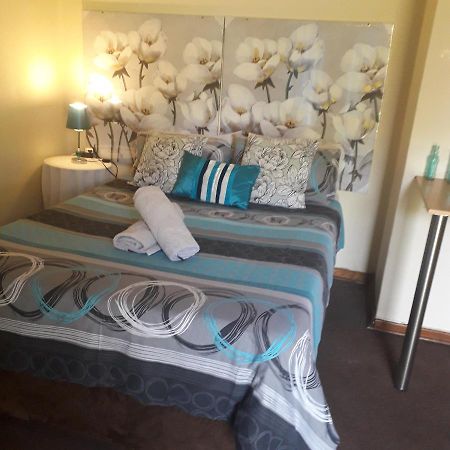 Pride Rock Accommodation Middelburg  Ngoại thất bức ảnh