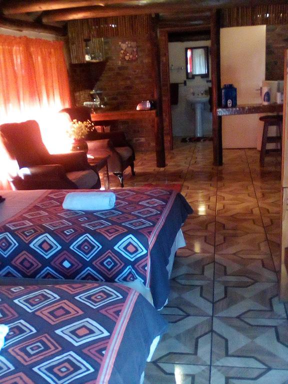 Pride Rock Accommodation Middelburg  Ngoại thất bức ảnh