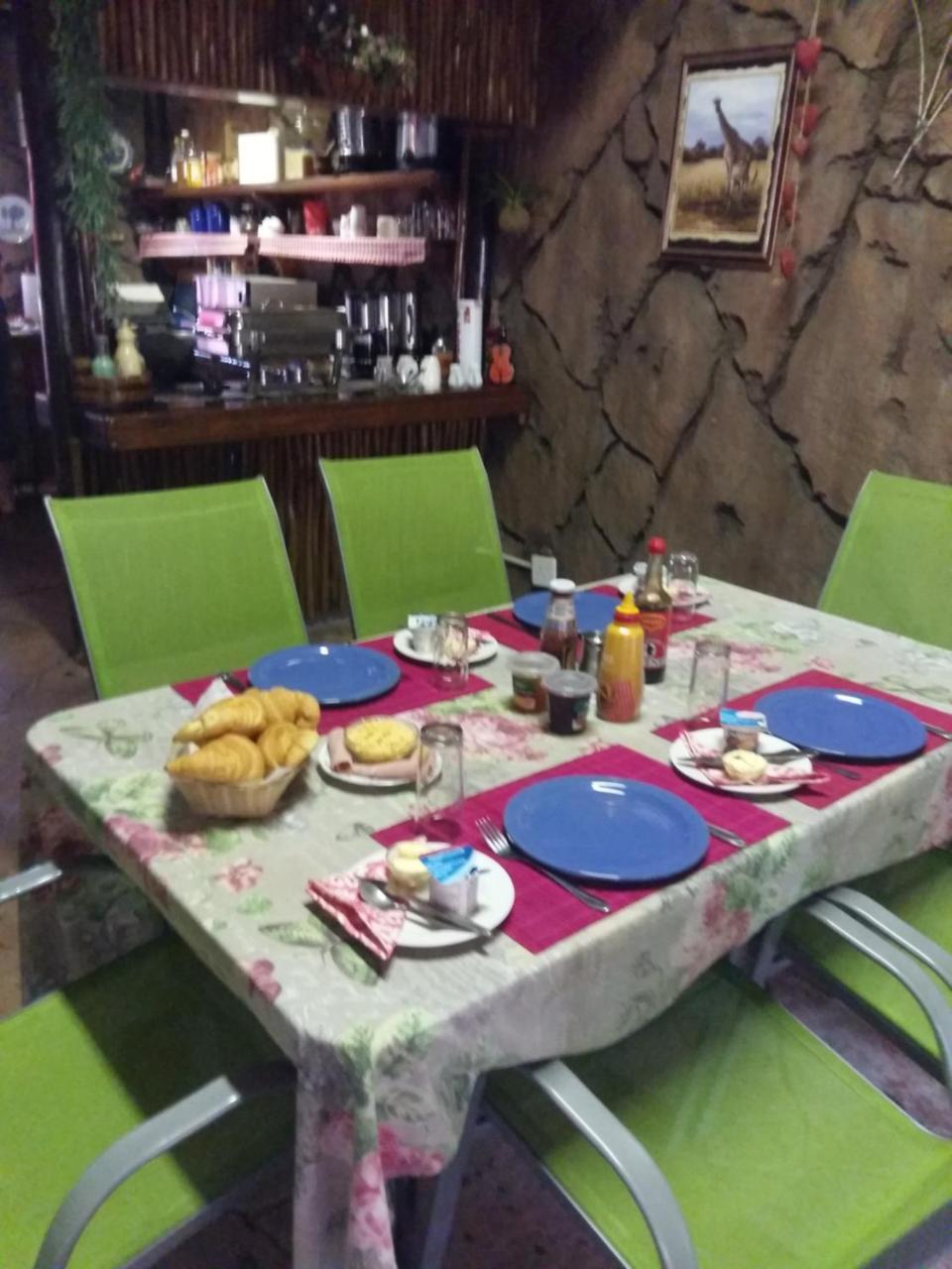 Pride Rock Accommodation Middelburg  Ngoại thất bức ảnh